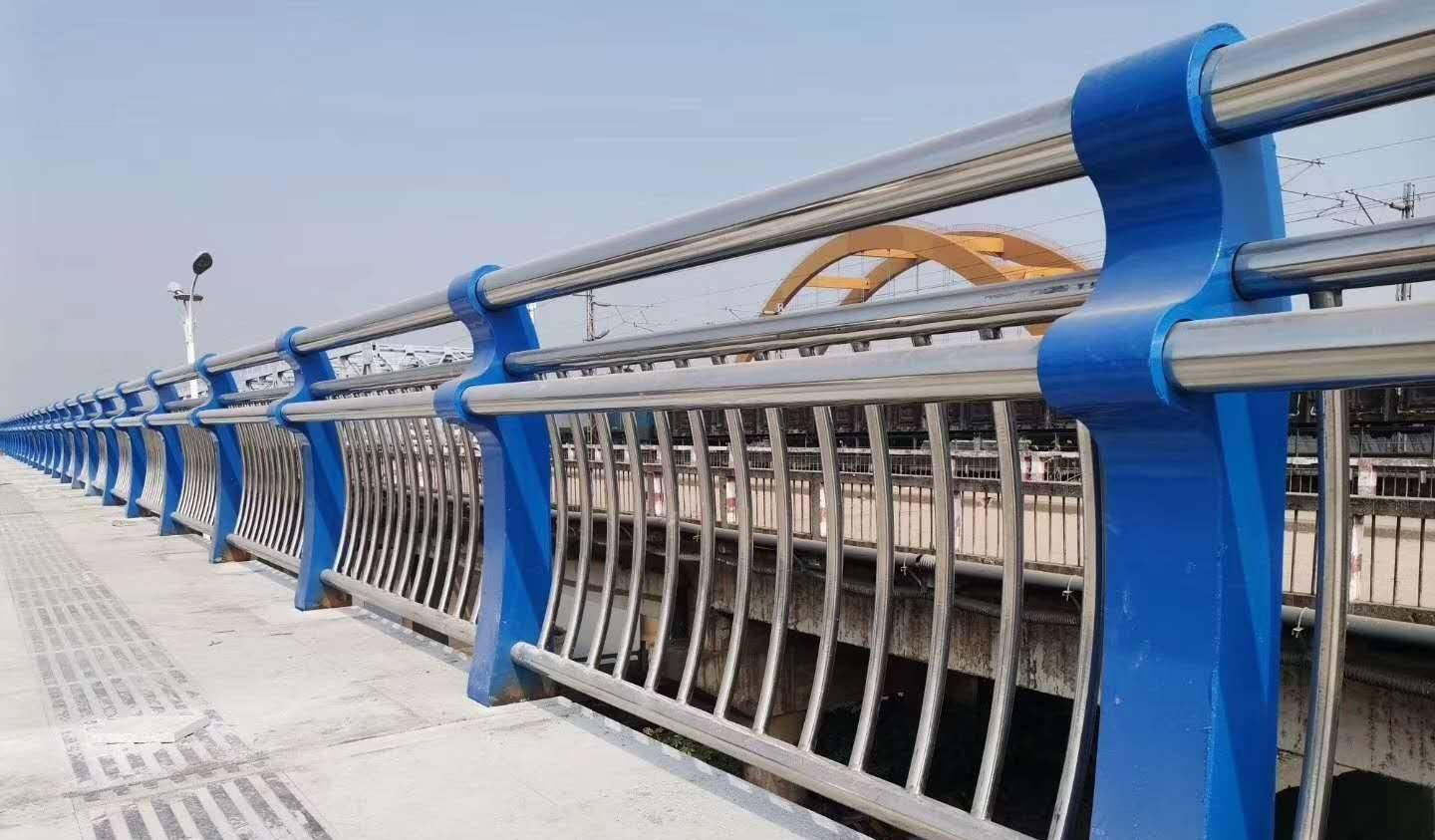 青岛桥梁不锈钢防撞护栏