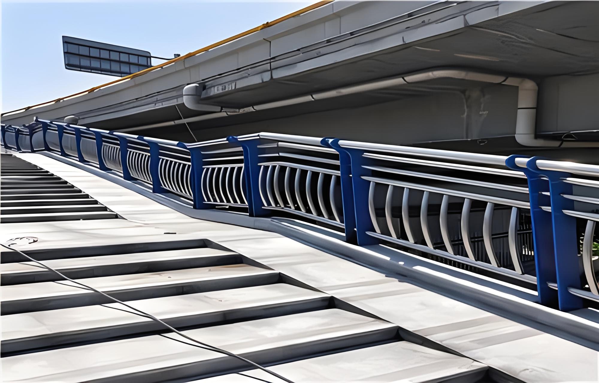 青岛不锈钢桥梁护栏维护方案：确保安全，延长使用寿命